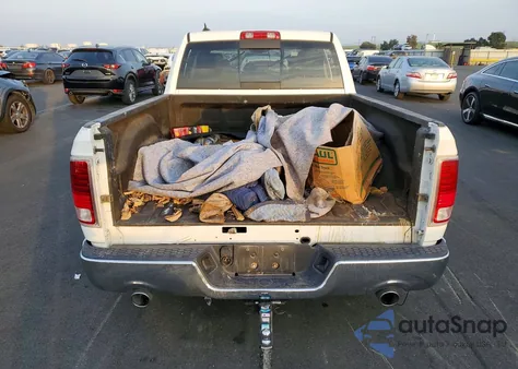 2015 Ram 1500 Laramie z USA, uszkodzony, nr VIN 1C6RR7VM4FS739989